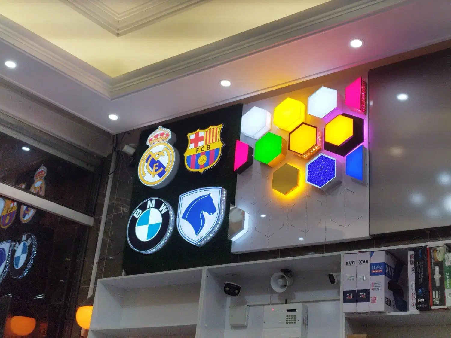 تابلو سازی کیهان نمای سنقر|خدمات پیشه و مهارت|سنقر, |دیوار