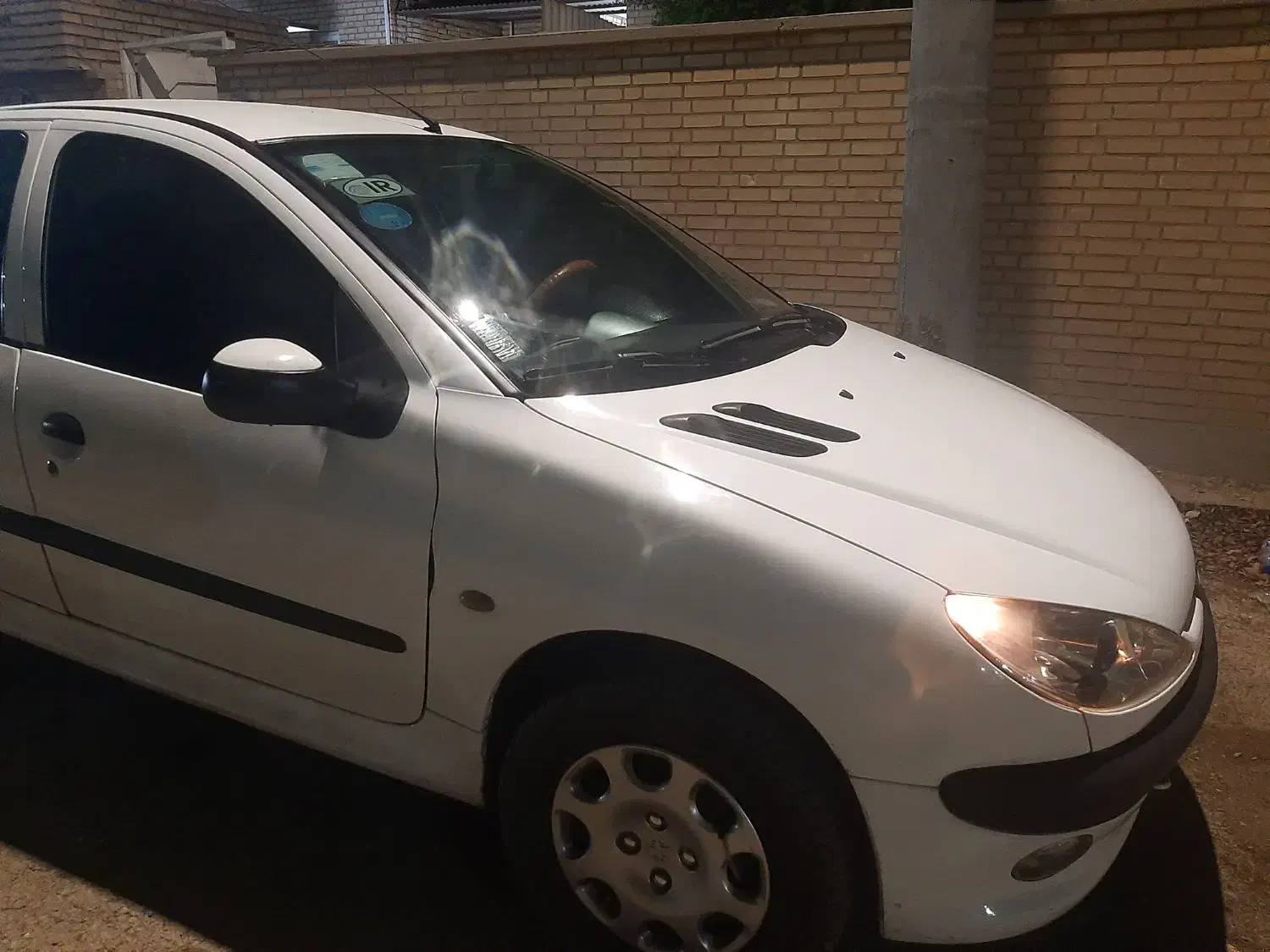 پژو ۲۰۶ V8 خانگی صندوقدار SD فرانسوی اصل آریان|خودرو سواری و وانت|آبادان, |دیوار