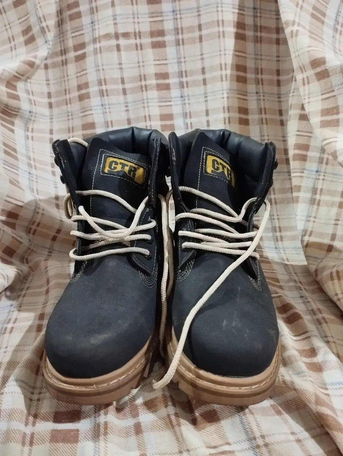 کتانی در حد نو|کیف، کفش، کمربند|تهران, بروجردی|دیوار