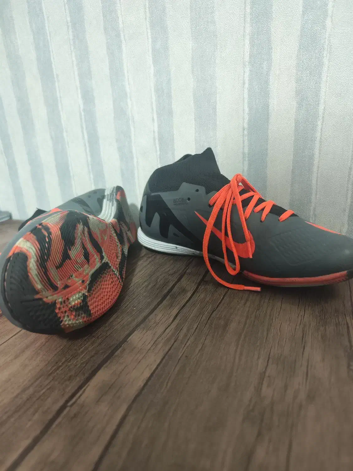 کفش فوتبال و سالن air zoom در حد نو|کیف، کفش، کمربند|اصفهان, باغ دریاچه|دیوار