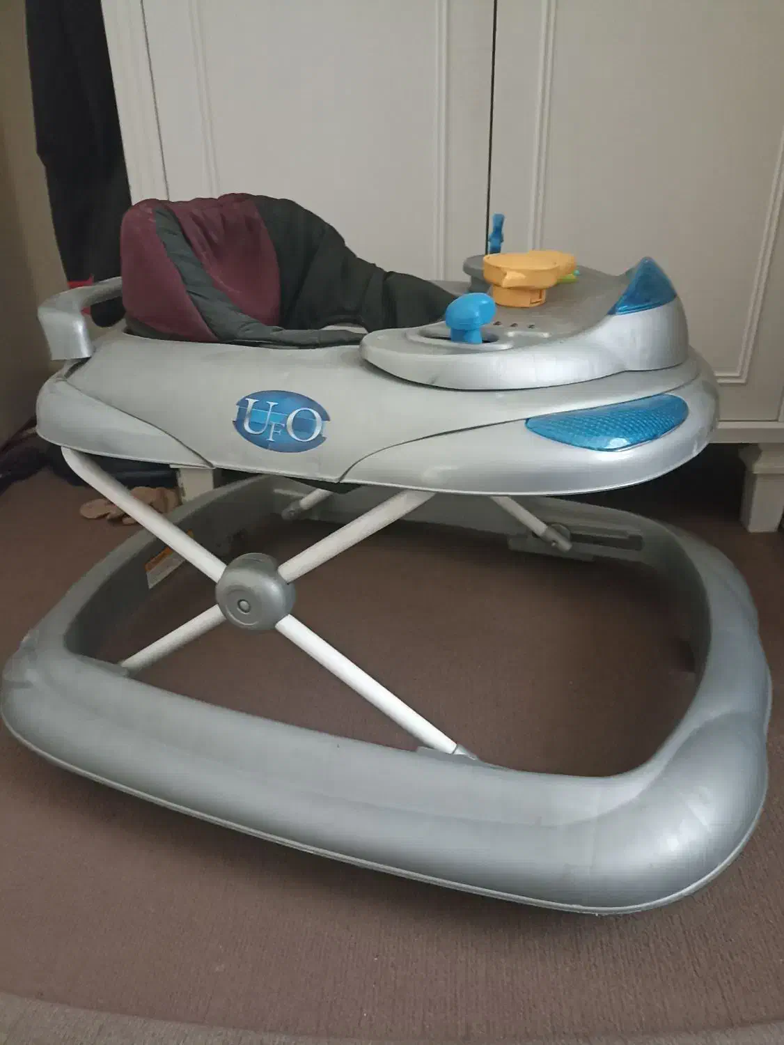 فروش فوری|کالسکه و لوازم جانبی|اسلام‌شهر, شهرک قائمیه|دیوار