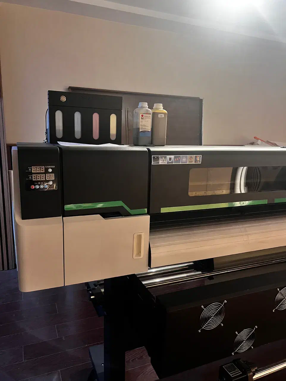 دستگاه اکوسالونت در حد اکبند ۲هد i3200|ماشین‌آلات صنعتی|تهران, تهرانپارس غربی|دیوار