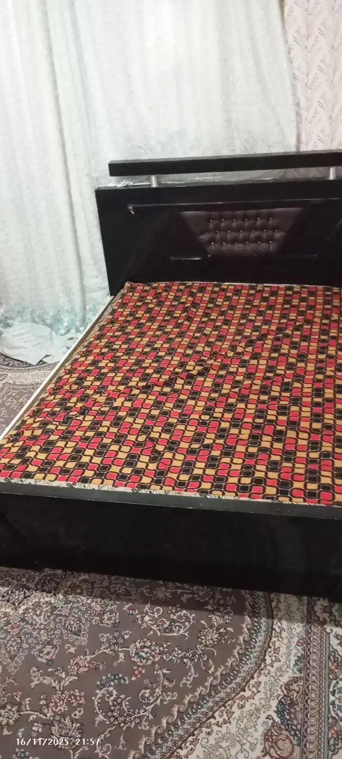 تخت دونفره با تشک رویال اصل|تخت و سرویس خواب|یاسوج, |دیوار