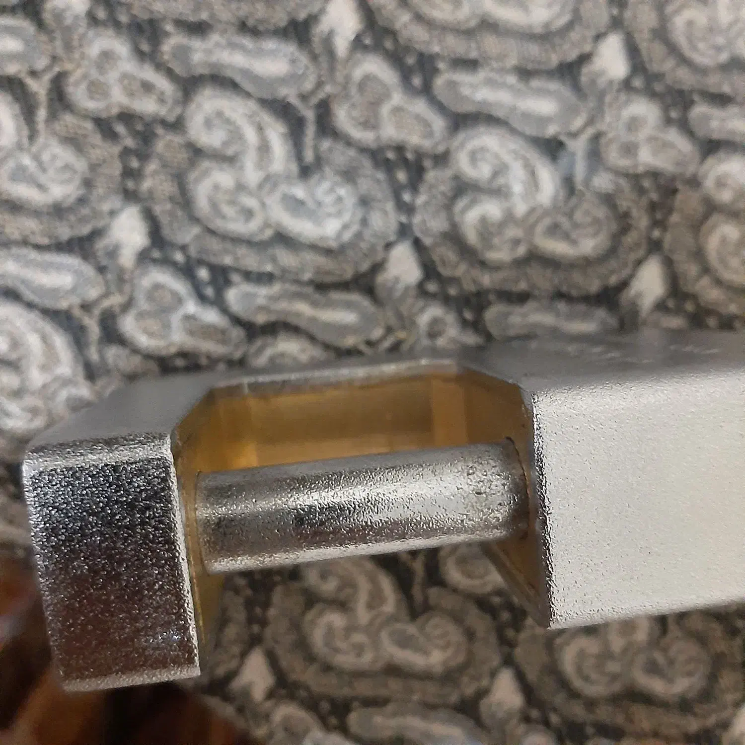 نو تمام برنج اصل|کلکسیون اشیاء عتیقه|بروجرد, |دیوار