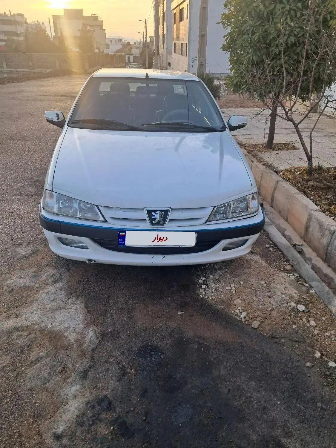 پژو پارس دوگانه|خودرو سواری و وانت|شیراز, شهرک بزین|دیوار