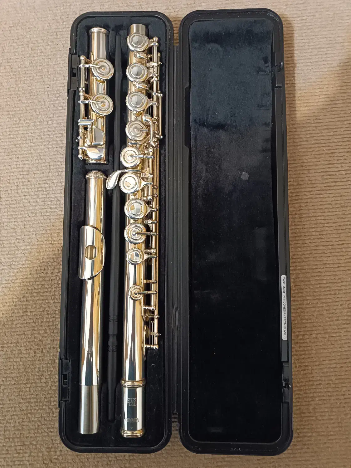 فلوت یاماها مدل 212|سازهای بادی|اصفهان, شهرک کاوه|دیوار