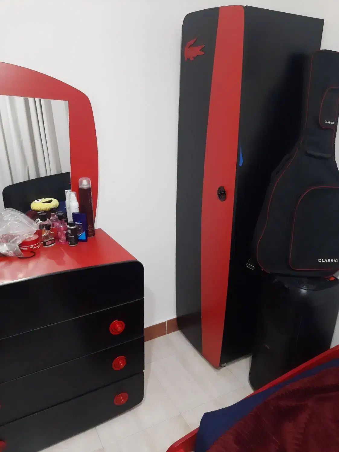 سروی خواب ست|تخت و سرویس خواب|رشت, رودباری|دیوار