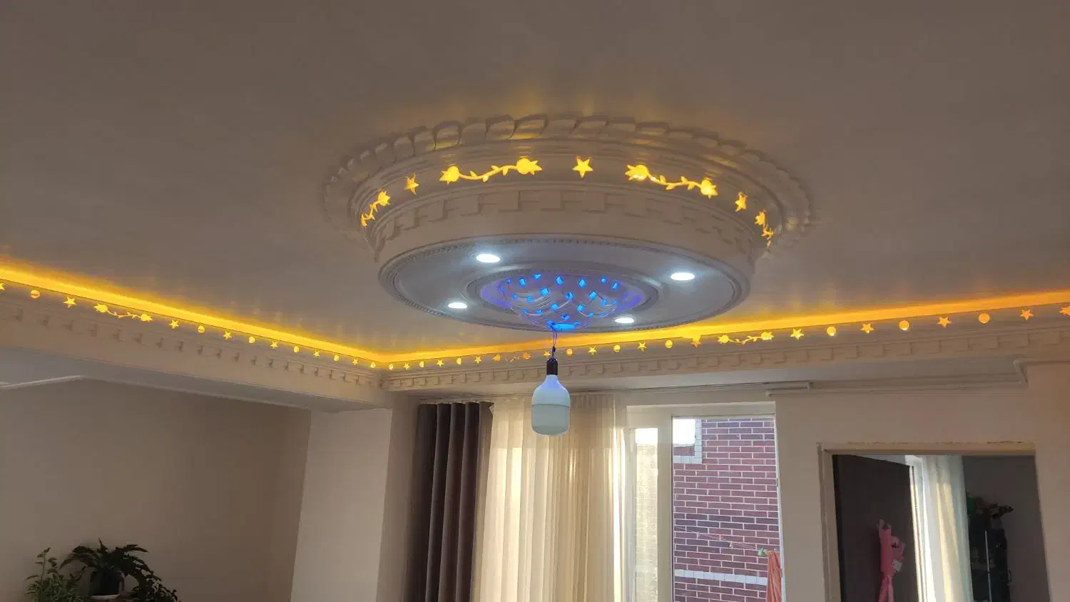 واحد پنت هاوس ۱۴۰ متری ۳خواب فول امکانات|فروش آپارتمان|تویسرکان, |دیوار