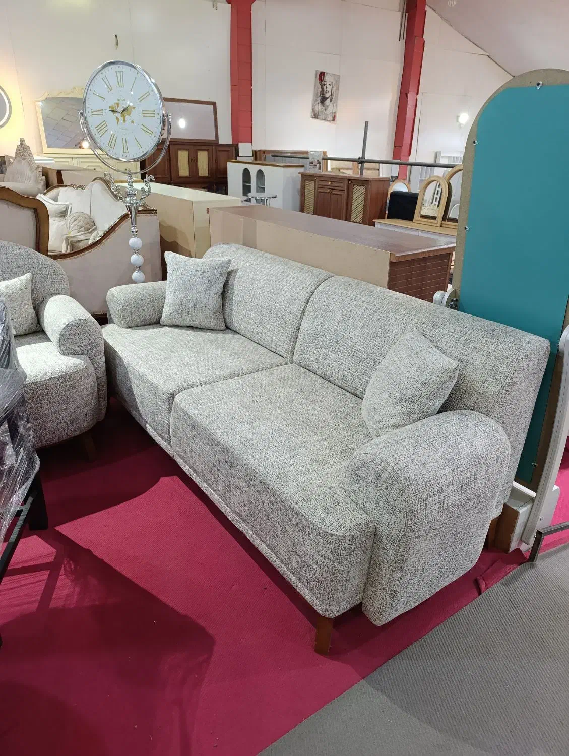 مبل مدل مینیمال سبک جدید|مبلمان خانگی و میز عسلی|میانه, |دیوار