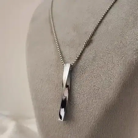 اکسسوری و بدلیجات|بدلیجات|کاشان, بازار کاشان|دیوار