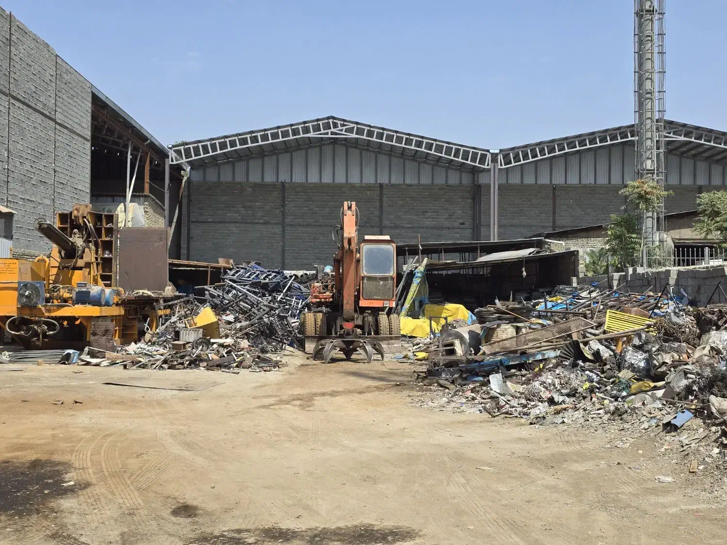 کارگر ساده|استخدام صنعتی، فنی، مهندسی|چهارباغ, |دیوار