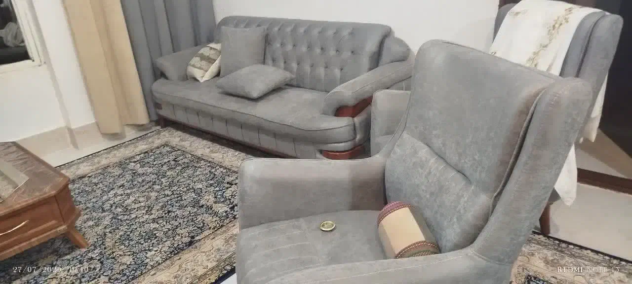 چستر|مبلمان خانگی و میز عسلی|زرندیه, |دیوار