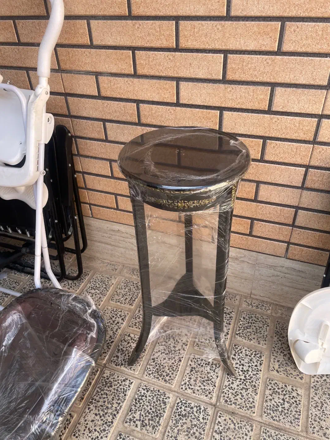 میز خاطرات|میز تلفن|مبارکه, |دیوار