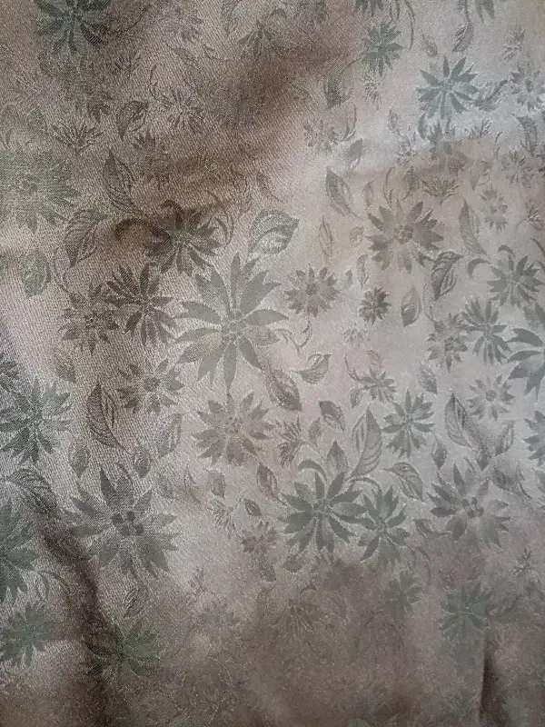 پارچه دوخته نشده|لوازم خیاطی و بافتنی|خرمآباد, |دیوار