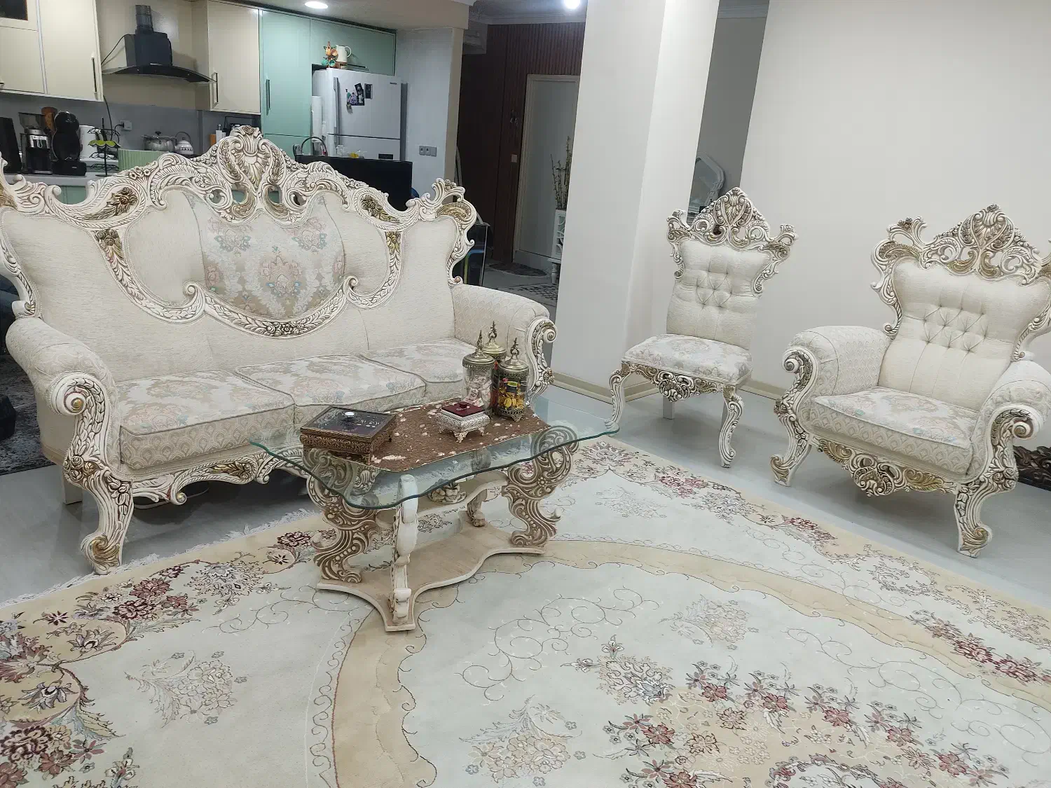 مبل سلطنتی 9 نفره همراه ناهارخوری|مبلمان خانگی و میز عسلی|بندرعباس, |دیوار