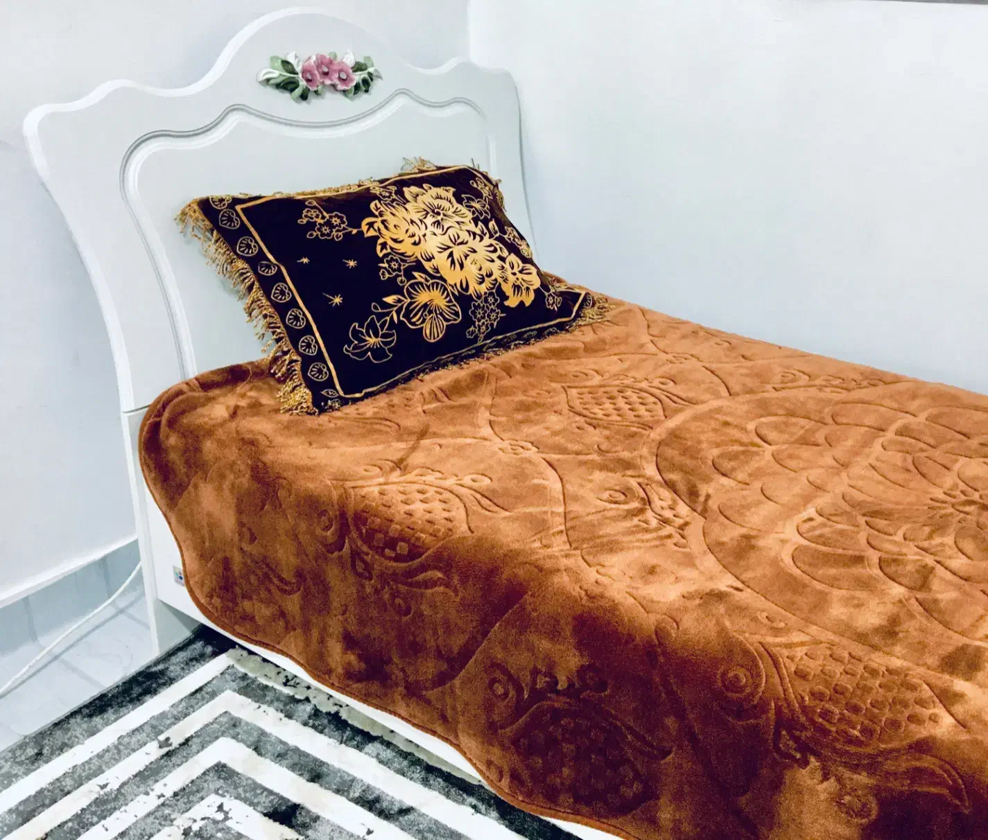 تخت یک نفره ممبران|تخت و سرویس خواب|رشت, شهرک الغدیر|دیوار