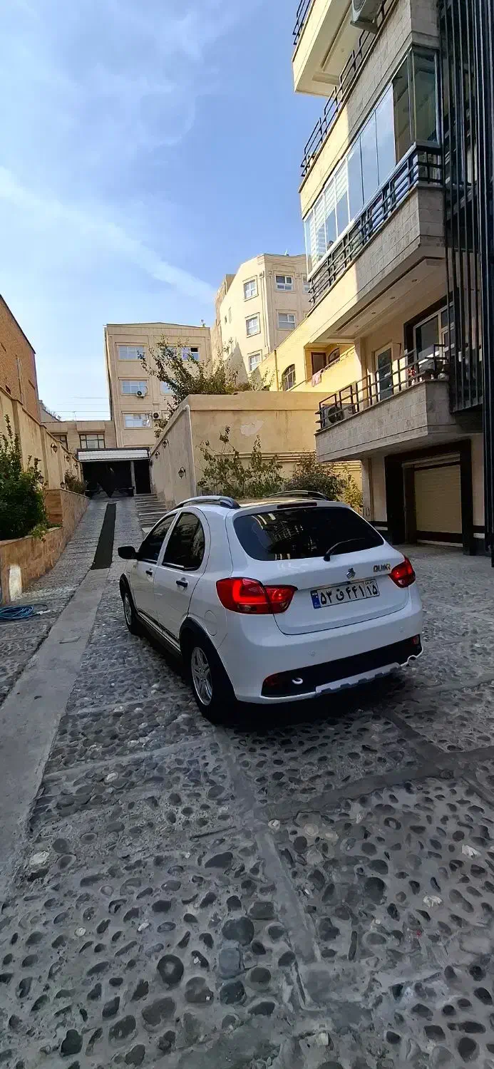 کوئیک R پلاس تمام فول مانیتور بزرگ و رینگ الومنیم|خودرو سواری و وانت|تبریز, |دیوار