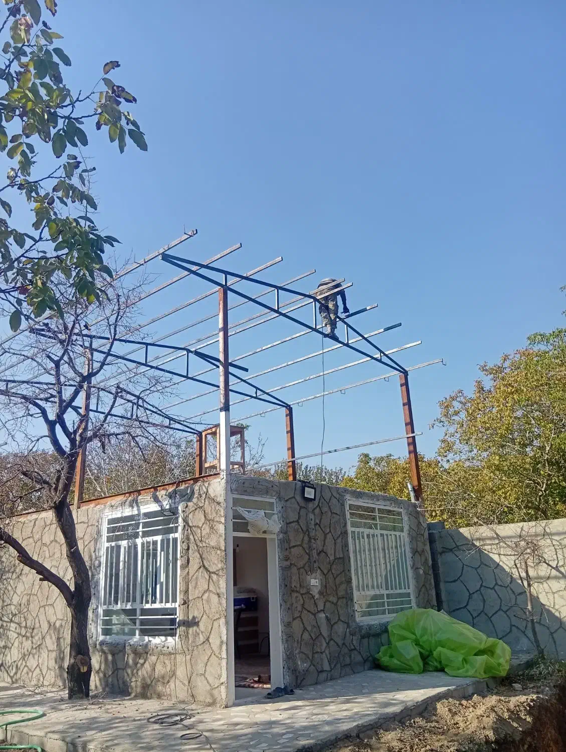 جوشکاری و شیروانی کوبی|خدمات پیشه و مهارت|صوفیان, |دیوار