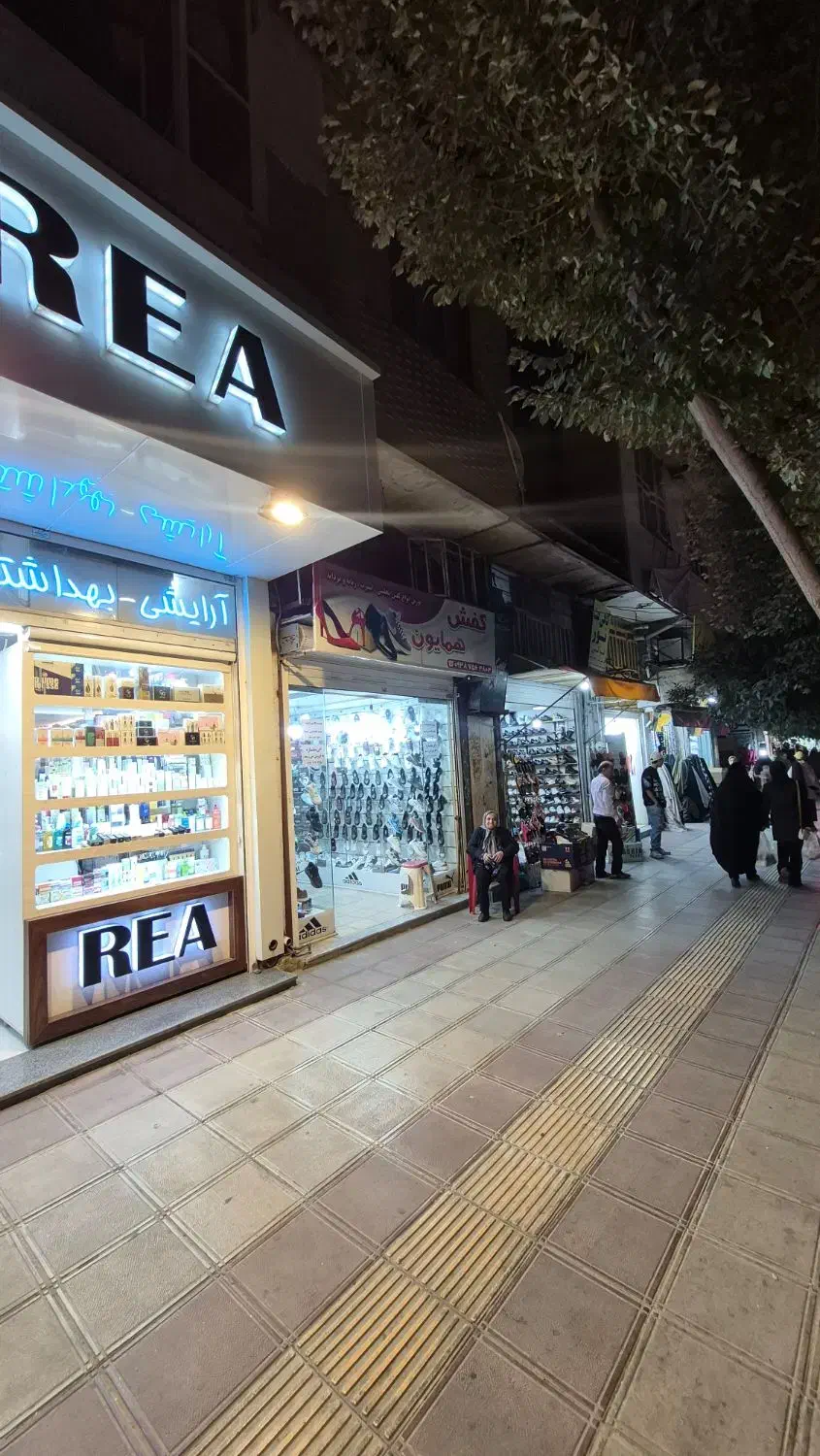 فروش مغازه بر رو خیابان اصلی|فروش مغازه و غرفه|مرودشت, ژیان|دیوار