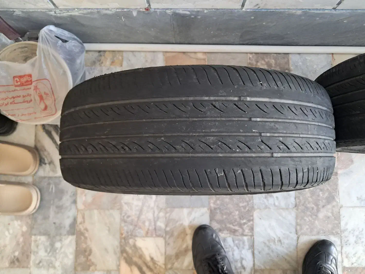 لاستیک در حد نو خارجی|قطعات یدکی و لوازم جانبی|اندیشه, اندیشه فاز ۲|دیوار