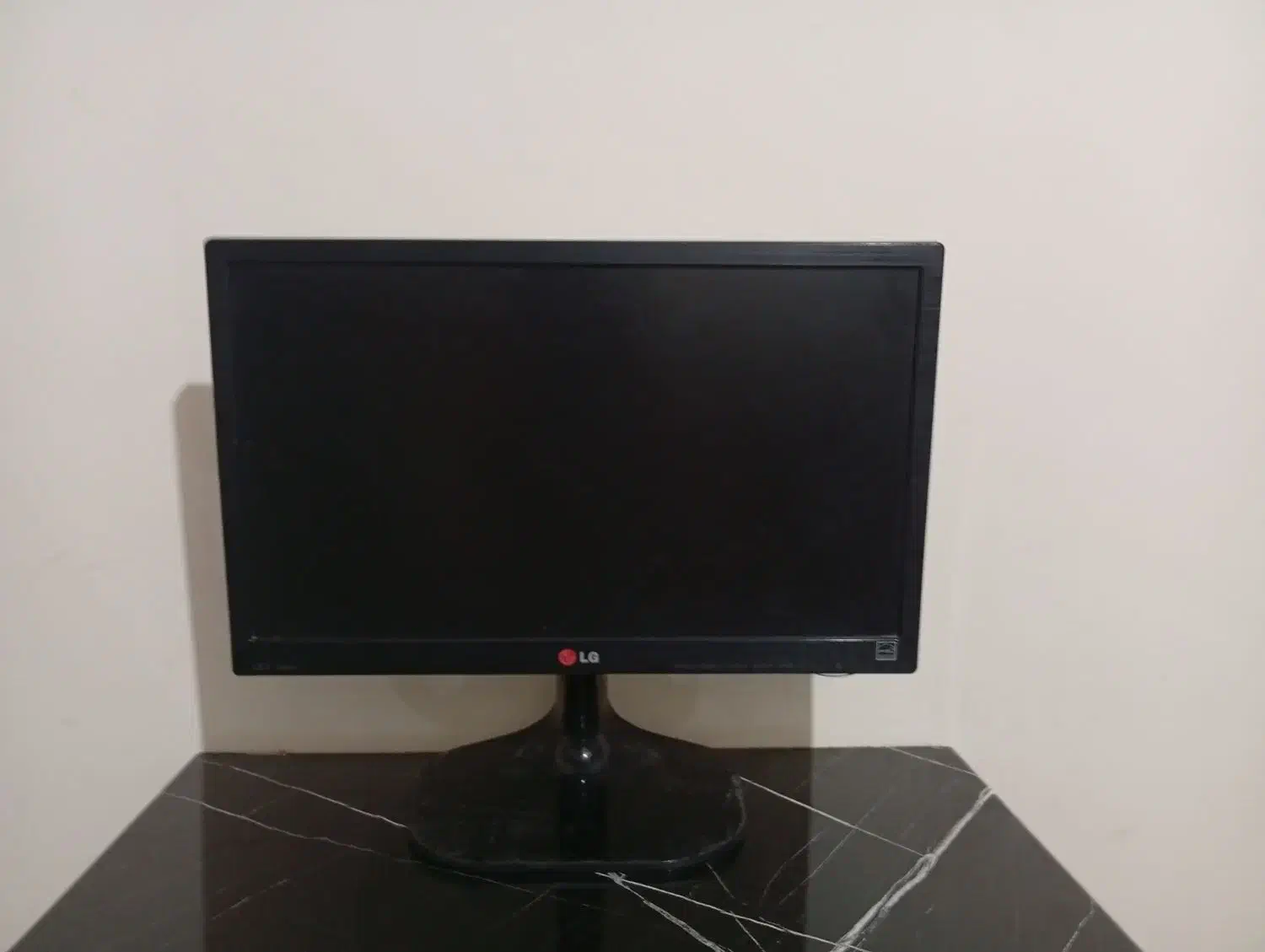 مانیتور lG 19 اینچ|قطعات و لوازم جانبی رایانه|زاهدان, |دیوار