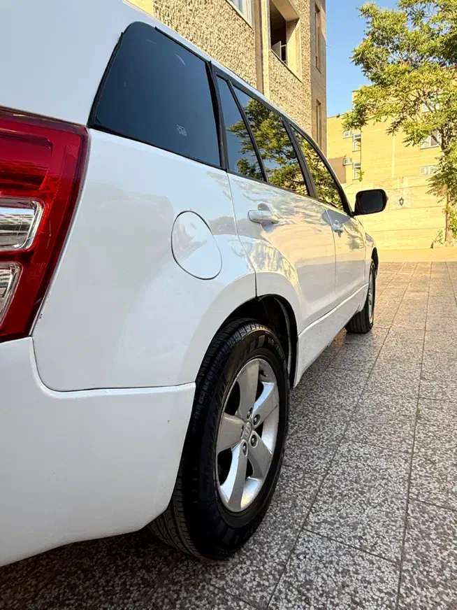 سوزوکی ویتارا اتومات کلاس۸ فول 2400|خودرو سواری و وانت|مشهد, فرهنگ|دیوار