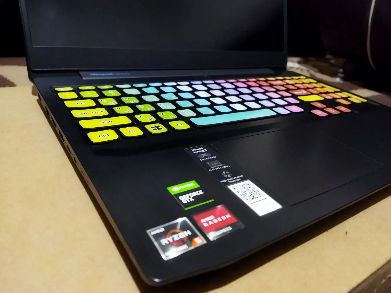 لپتاپ گیمینگ لنوو|رایانه همراه|اندیشه, اندیشه فاز ۴|دیوار