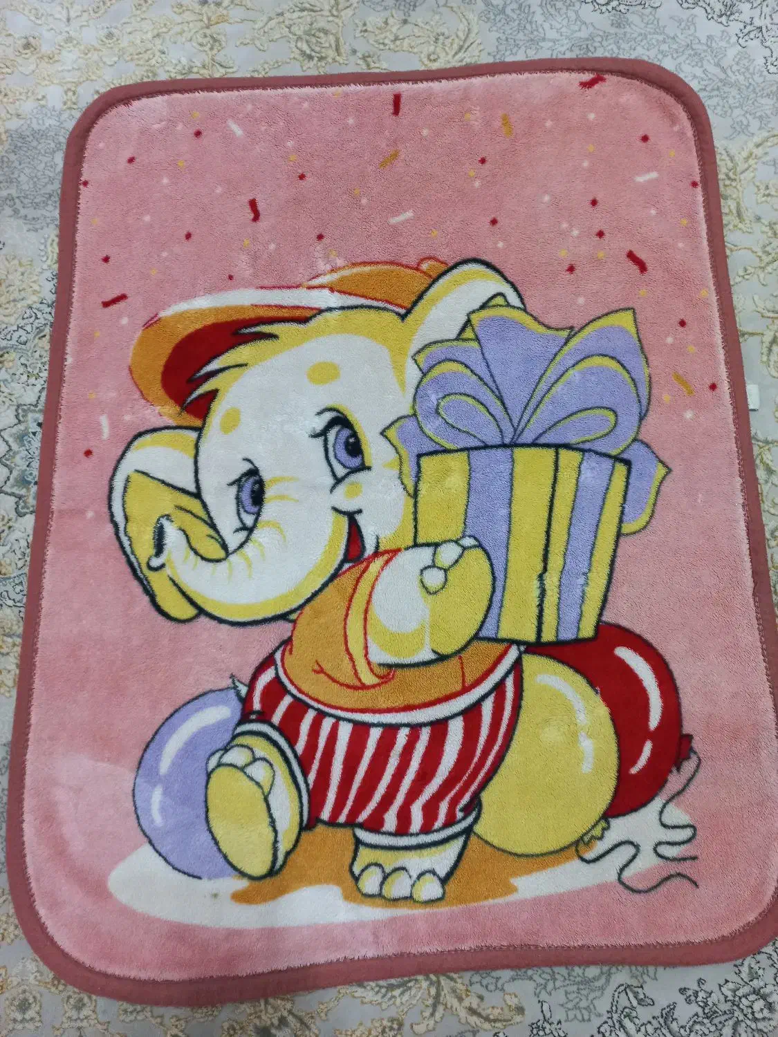 پتوی  نوزادی دخترونه|رختخواب، بالش، پتو|رشت, لاکان|دیوار