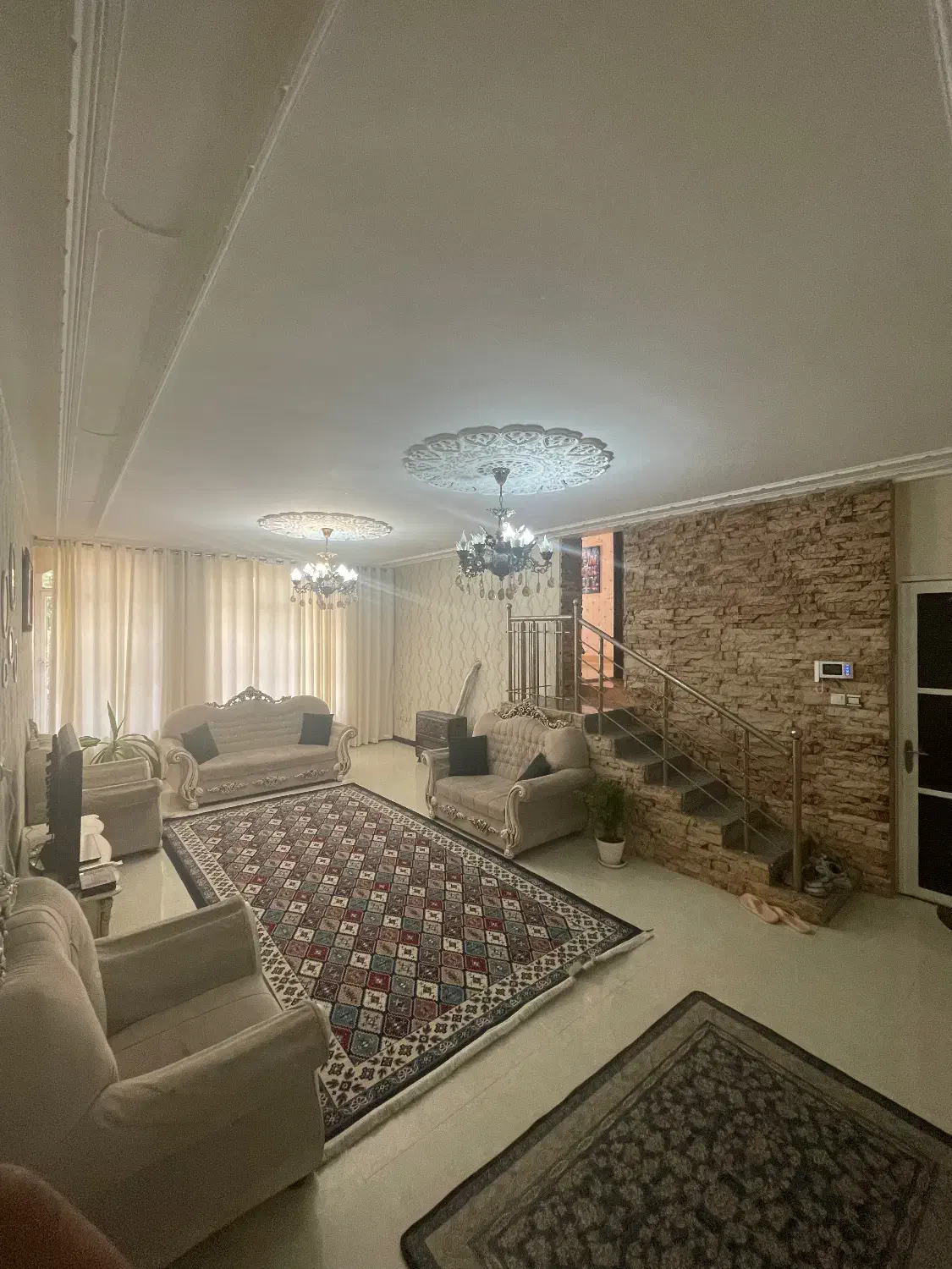 اجاره مبله لوکس روزانه سراج سفیر پاییز پاسارگاد|اجارهٔ کوتاهمدت آپارتمان و سوئیت|شیراز, شهرک سراج|دیوار