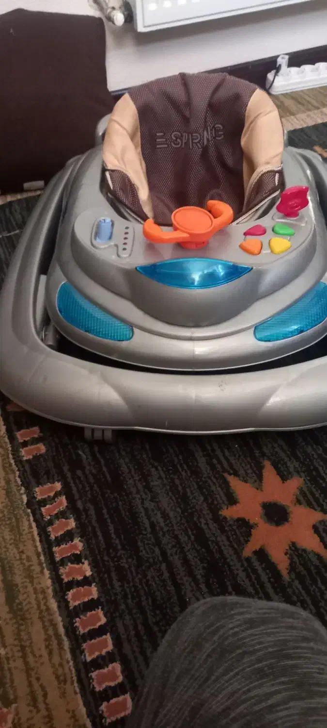 رو روئک تقریبن نوهست موزیکال دارد|اسباببازی بچه|شاهینشهر, خانه کارگر|دیوار