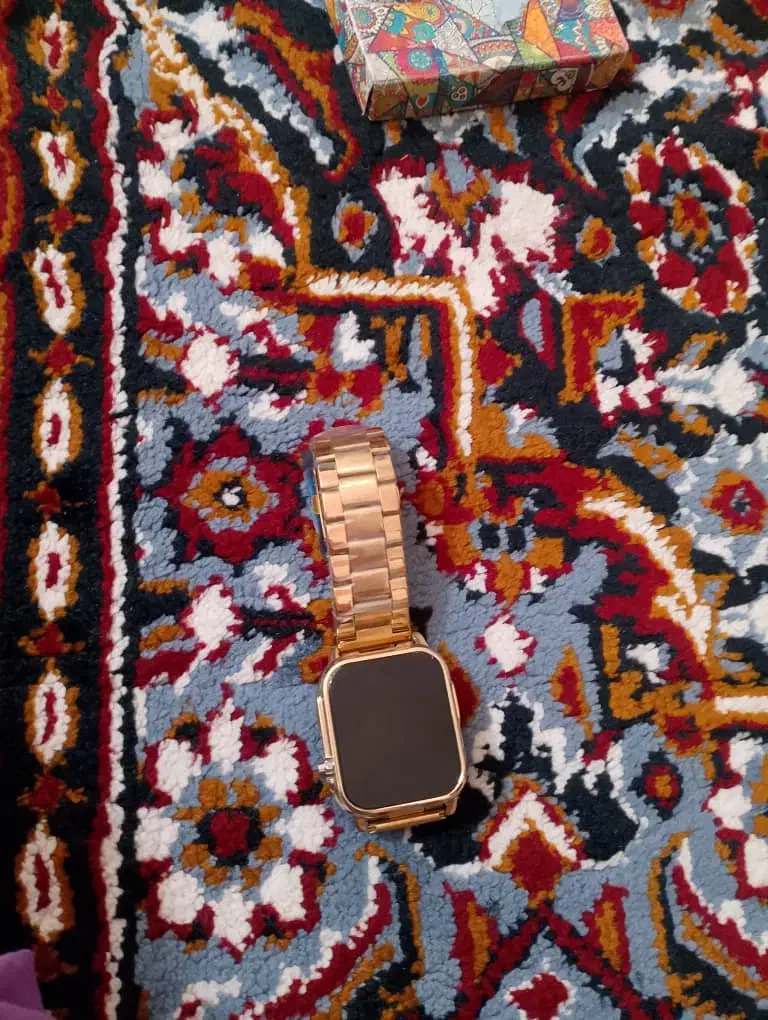 ساعت نو|ساعت|زاهدان, |دیوار