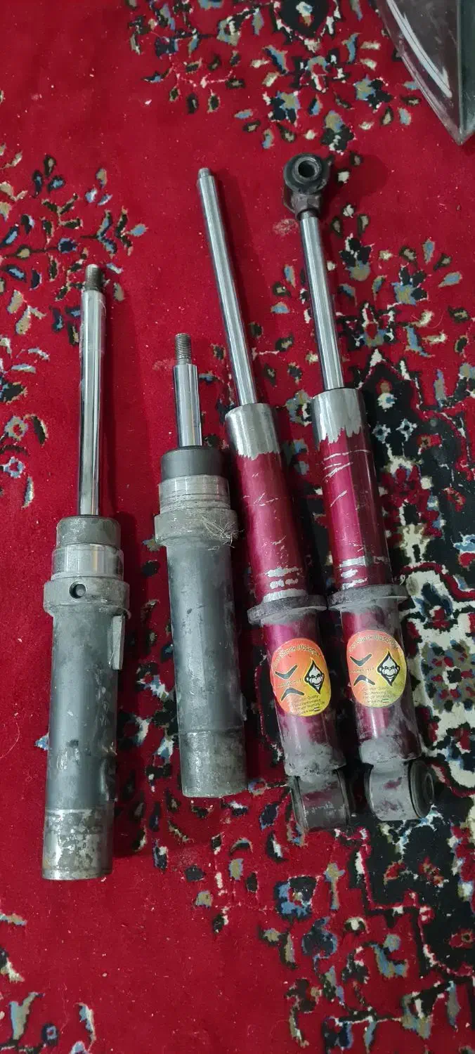 کمک kds فنر لنزو ۲۰۶ اگزوز بالن پنوماتیک|قطعات یدکی و لوازم جانبی|اصفهان, دهنو|دیوار