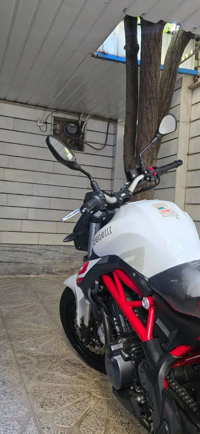 بنلی ۳۰۰ مدل ۱۴۰۱|موتورسیکلت|بروجرد, |دیوار