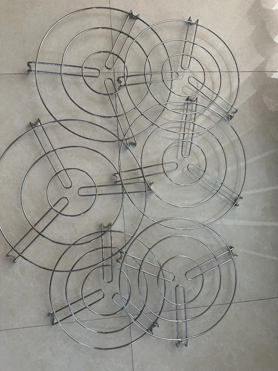 استند قابلمه|آب‌چکان و نظم‌دهنده ظروف|قم, هنرستان|دیوار