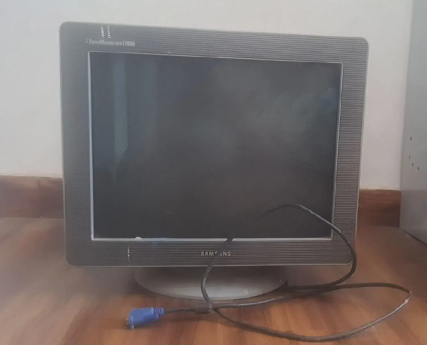 مانیتور|قطعات و لوازم جانبی رایانه|هشتگرد, هیو|دیوار