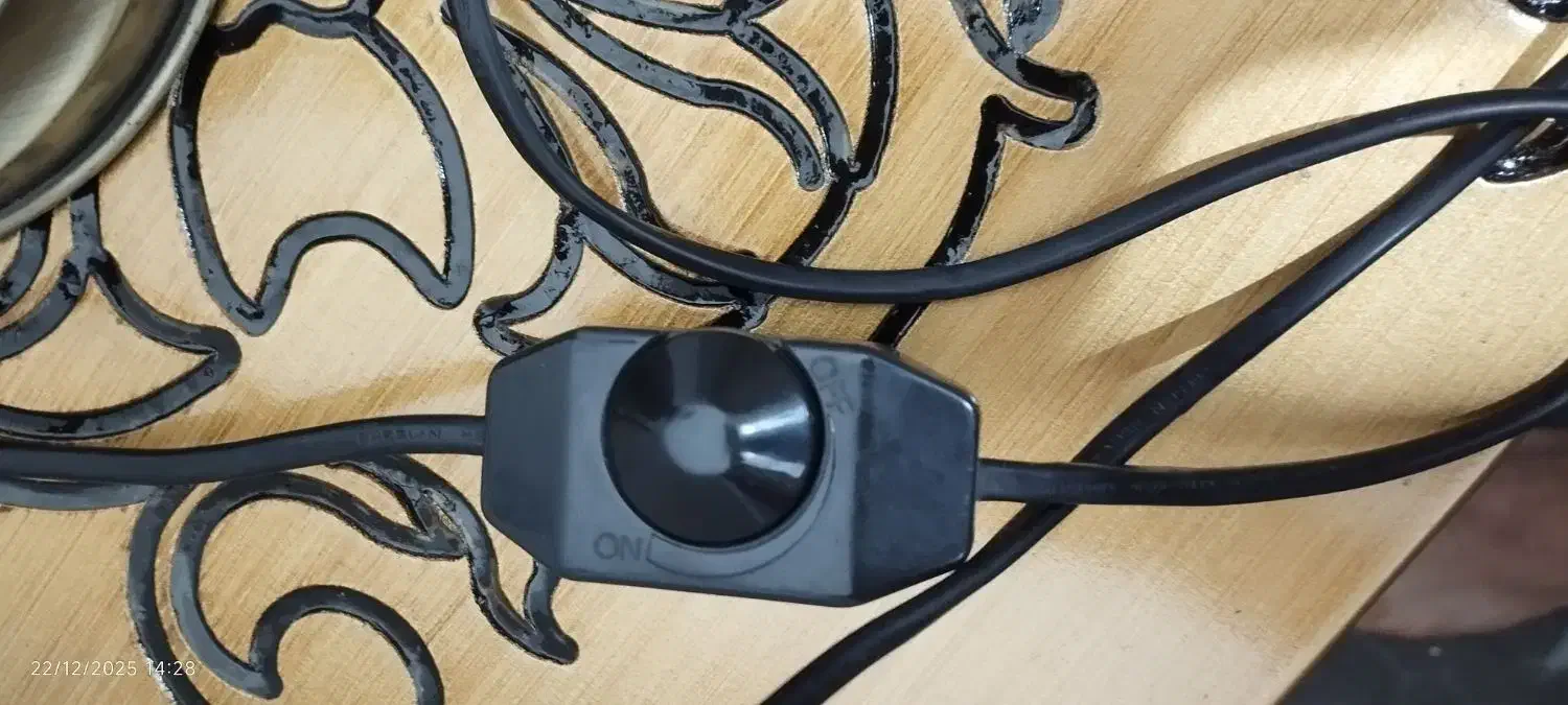 چراغ رومیزی آباژور لوستر چوبی با فلزی|چراغ خواب و آباژور|تبریز, |دیوار