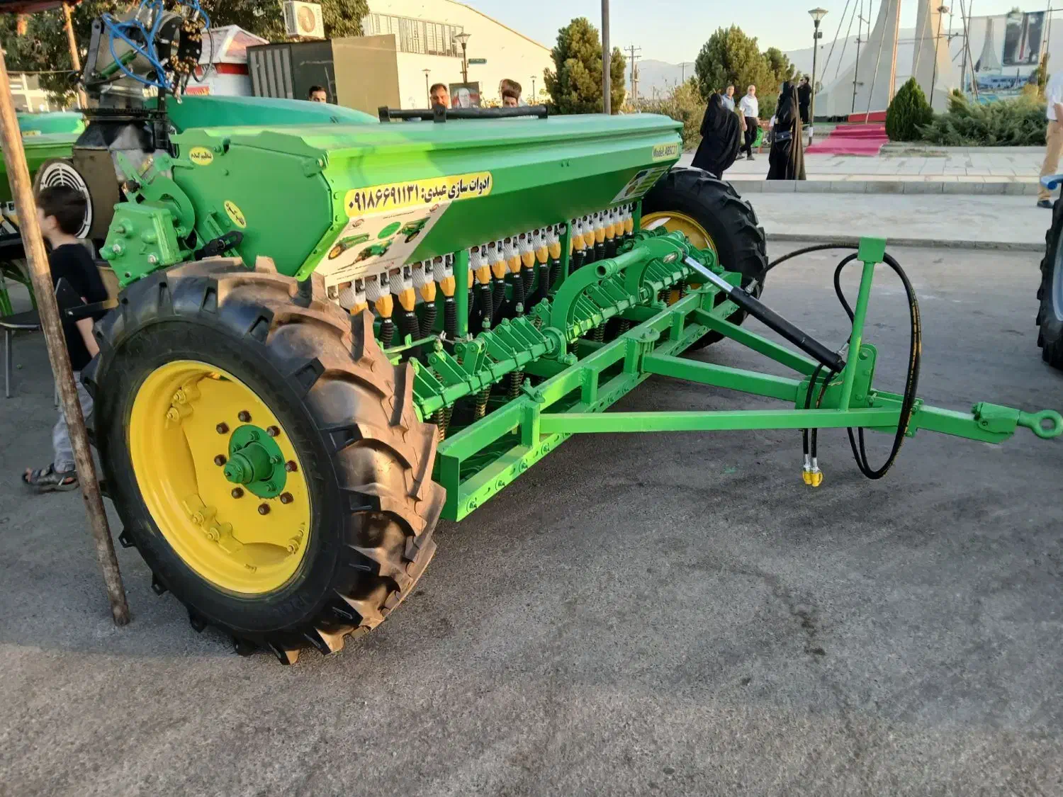 بذر پاش های طرح روس و کمپرسی|ماشینآلات صنعتی|بیجار, |دیوار