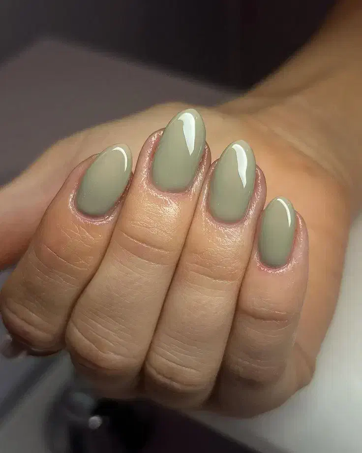 مدل خدمات کاشت و ترمیم ناخن|خدمات آرایشگری و زیبایی|اصفهان, سرچشمه|دیوار