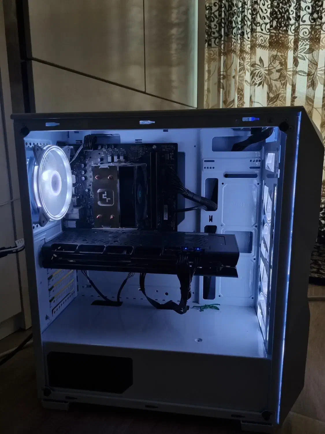 سیستم گیمینگ کامل +مانیتور ۲۴ RX5700XT کم کارکرد|رایانه رومیزی|گلبهار, شهر جدید گلبهار|دیوار