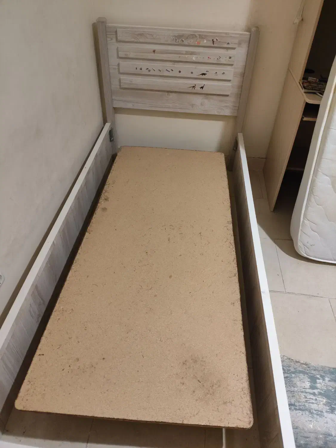 تخته خواب|تخت و سرویس خواب|پردیس, فاز ۸|دیوار