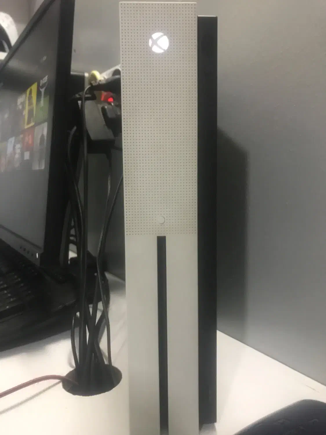 Xbox One S تمیز|کنسول، بازی ویدئویی و آنلاین|محمدیه-قزوین, |دیوار