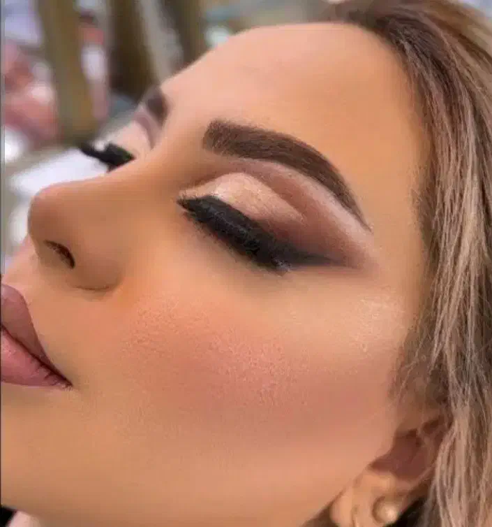 برای تمرین مدل میکاپ|خدمات آرایشگری و زیبایی|قزوین, |دیوار