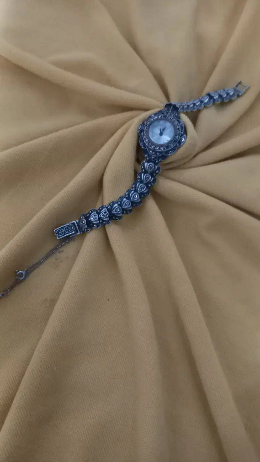 ساعت نقره با اویز اسم لیلا|جواهرات|کرج, کرج نو|دیوار