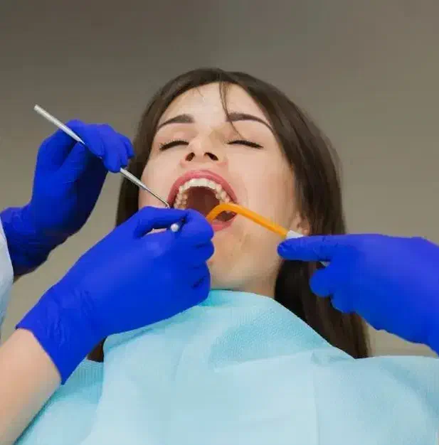 دستیار و منشی مطب دندانپزشکی|استخدام درمانی، زیبایی، بهداشتی|بندرعباس, |دیوار