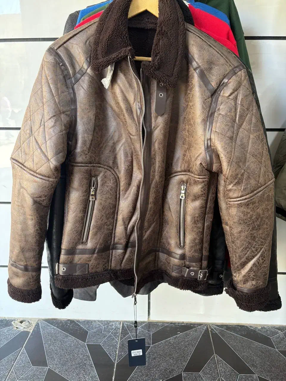 لباس کفش مردونه العان بخر دوماه دیگه تسویه کن|لباس|الوند, |دیوار