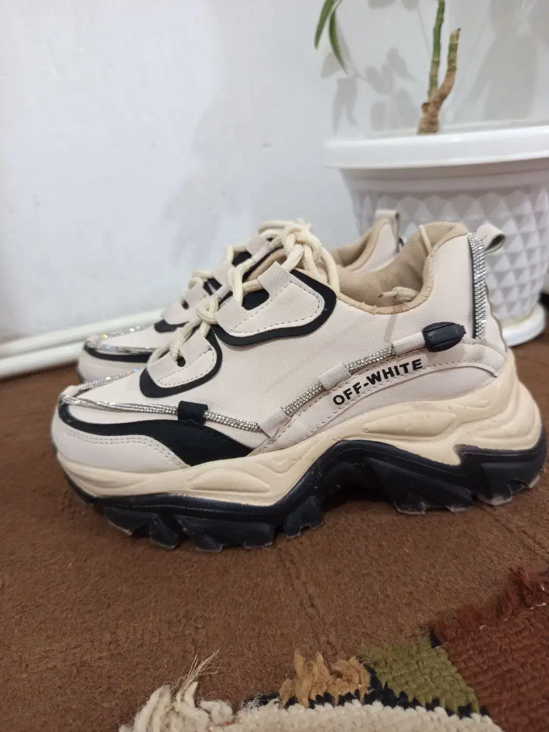 کفش اسپرت آرسین‌|کیف، کفش، کمربند|سقز, |دیوار