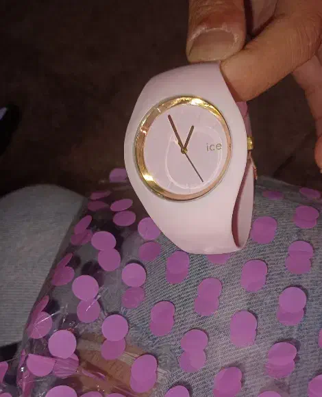 ساعت ice|ساعت|شیروان (خراسان), |دیوار