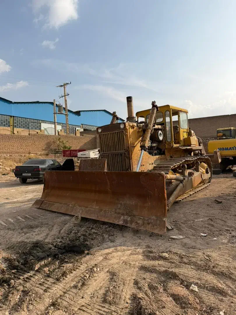 اجاره بلدوزر ۱۵۵|خودرو اجاره‌ای|خرم‌آباد, |دیوار