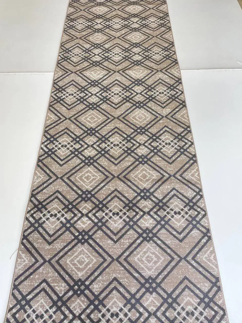 گلیم کد ۷۲۴|گلیم، جاجیم، گبه|کاشان, کوی اداره گاز|دیوار