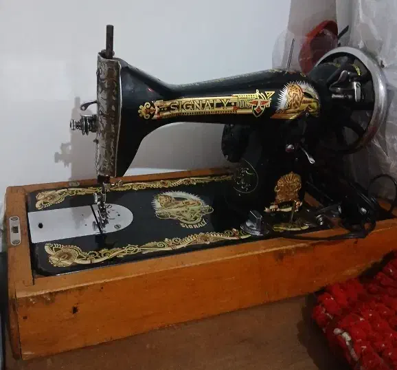 چرخ خیاطی SIGNALY قدیمی|کلکسیون اشیاء عتیقه|بهشهر, |دیوار